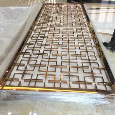 Vách ngăn CNC hoa văn mạ vàng cho sảnh lễ tân